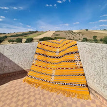 Load image into Gallery viewer, Handmade Moroccan Berber Wool Rug - Golden Sun
