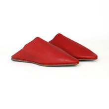 Charger l&#39;image dans la galerie, Handmade Moroccan Balegha Slippers for Men - Organic Leather Babouche
