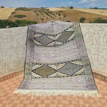 Load image into Gallery viewer, Handmade MoroccanAuthentic Berber Wool Rug - Mystery Atlas
