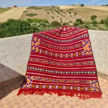 Load image into Gallery viewer, Handmade Moroccan Berber Wool Rug - Pomegranate Burst
