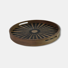 Carregar imagem no visualizador da galeria, Black round Wood and Resin Serving Tray with Zellige-Style Design
