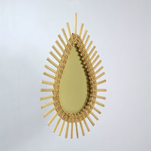 Lade das Bild in den Galerie-Viewer, Moroccan Handmade Wall Mirror - Tear Drop Mirror - Timeless Elegance and Functional Beauty
